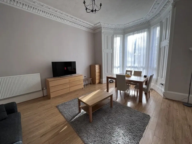 Happy Apartment