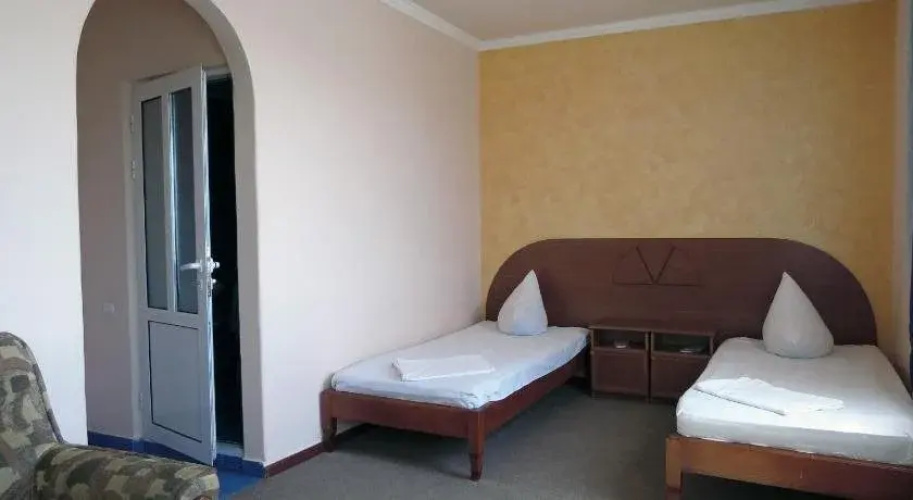 White House Hotel