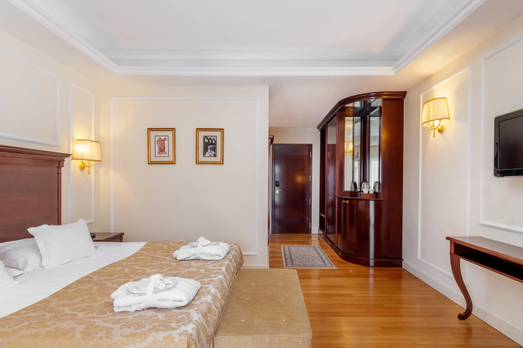 Hotel President Solin