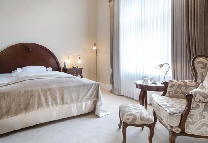 Miramar Hotel