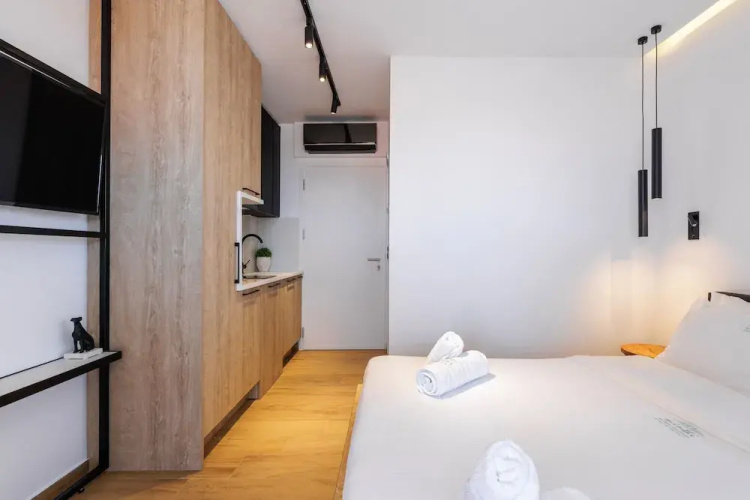 Kentro Luxury Suites