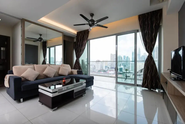 Grand Suite with Sky Pool