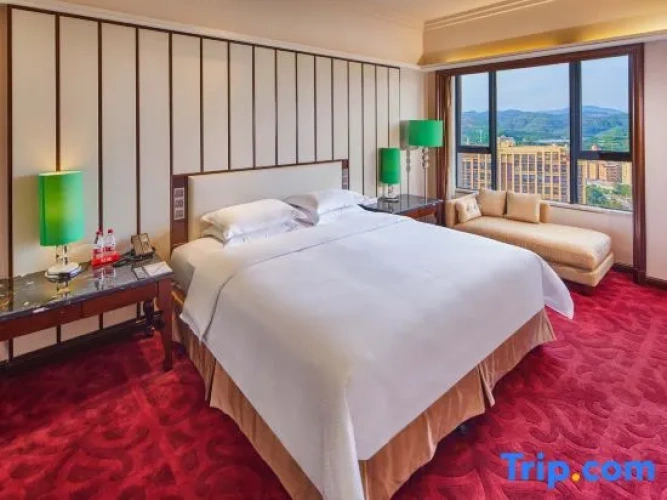 Deluxe Double Suite