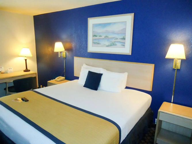 Dreamland Inn