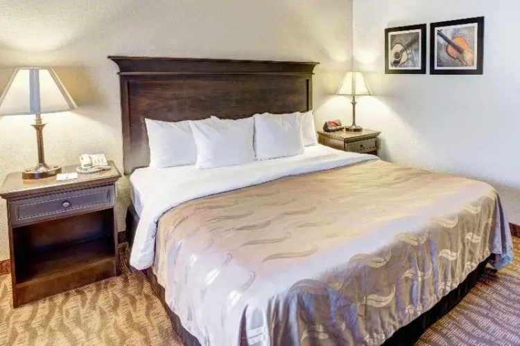 Quadruple Suite