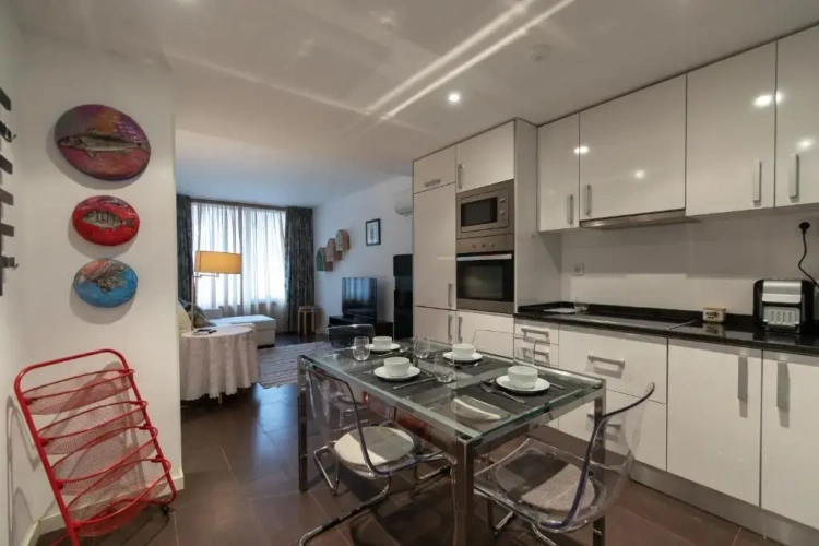 1 Bedroom Apartment