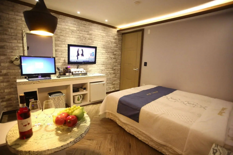 Dubai Motel