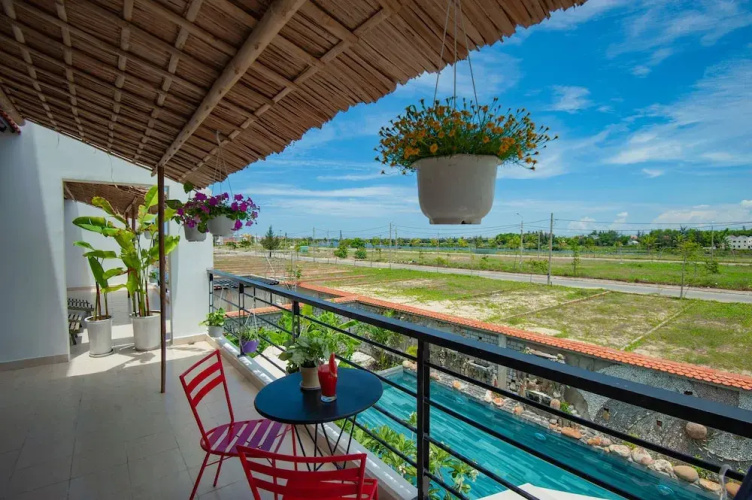 Yellow Daisy Villa