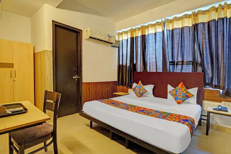 Fabhotel Vasundhara Grand