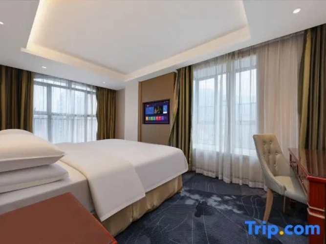 Deluxe Family Suite
