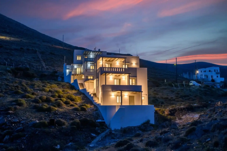 Remezzo Suites