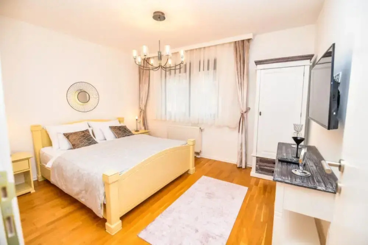 Modern 2bdr Apartment-best View- Free Parking