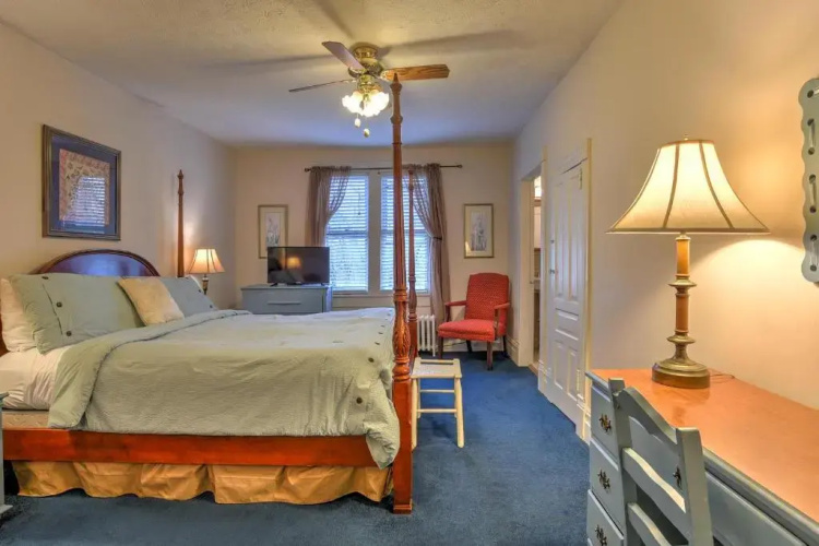 1898 Waverly Inn