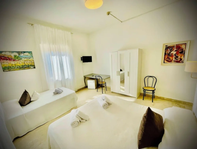Standard Basement room