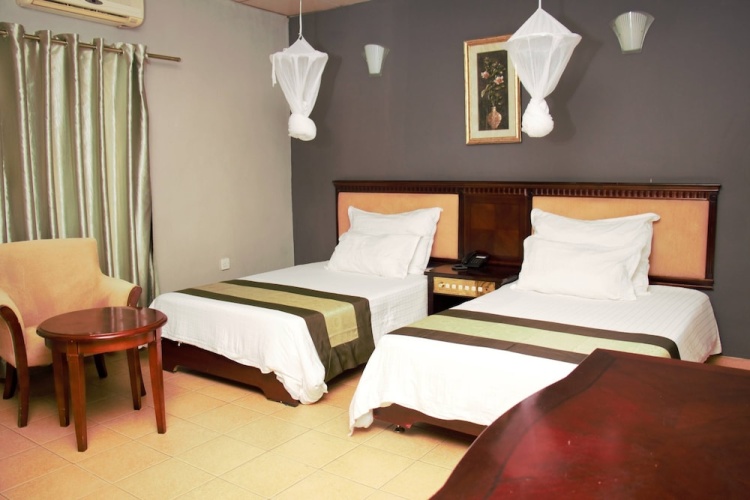Moba Hotel & Convention Centre