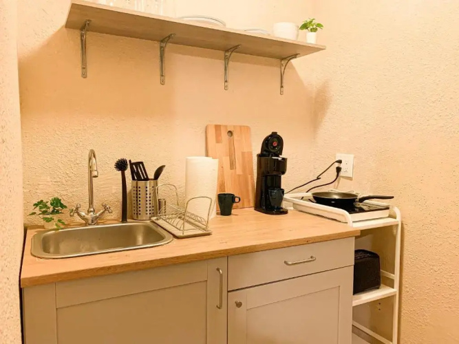 Succulent Studio by beach w/full kitchen
