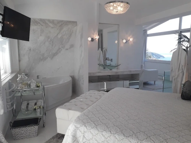 1 Bedroom Cottage