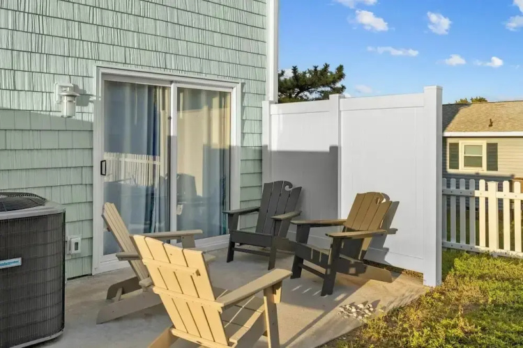 Anchors Away Unit 4 2 Bedroom Duplex by RedAwning