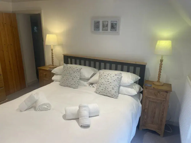 3 Rose Cottages