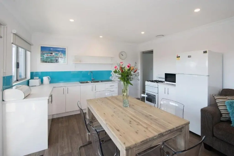 3 Bedrooms Cottage
