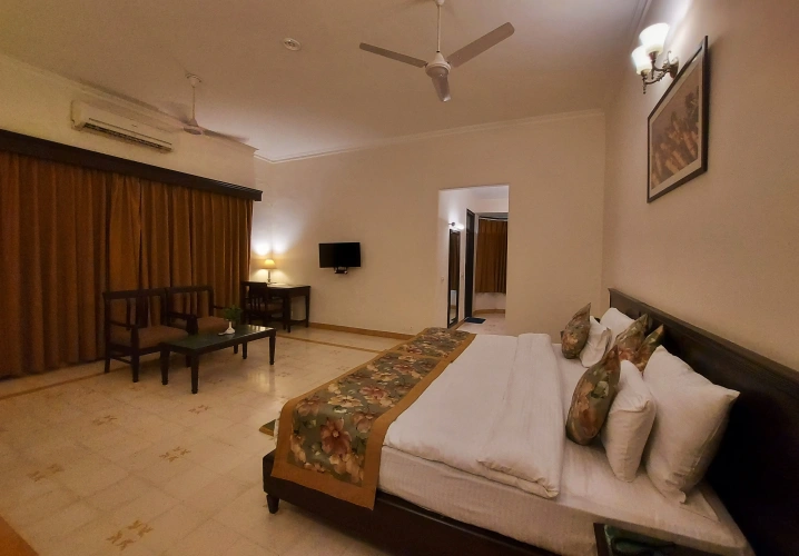 Superior room with garden view