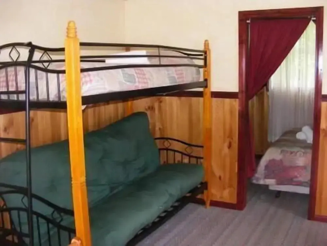 Cedar Lodge Cabins
