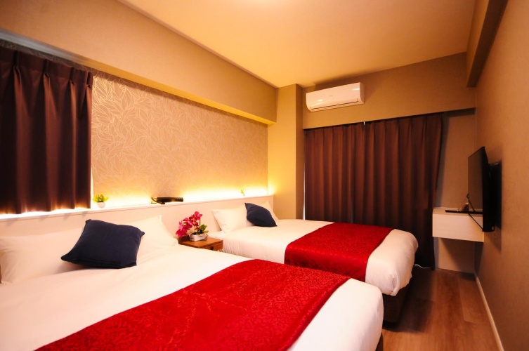 Standard Twin room