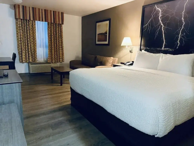 Super 8 Dawson Creek