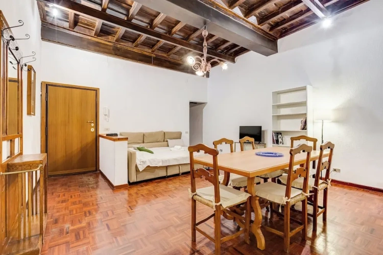 2 Bedrooms Apartment