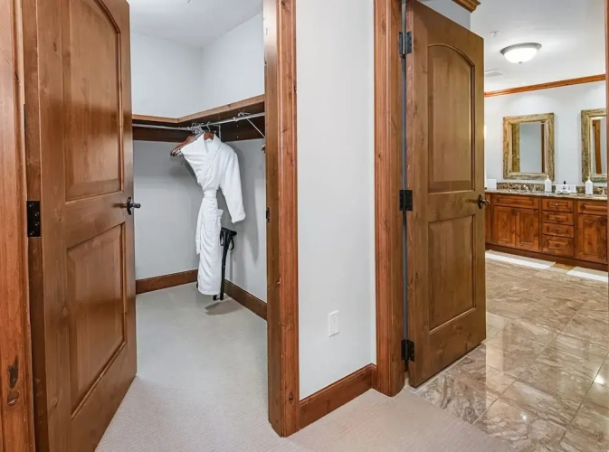 Ritz Carlton Vail #402 4 Bedroom Condo