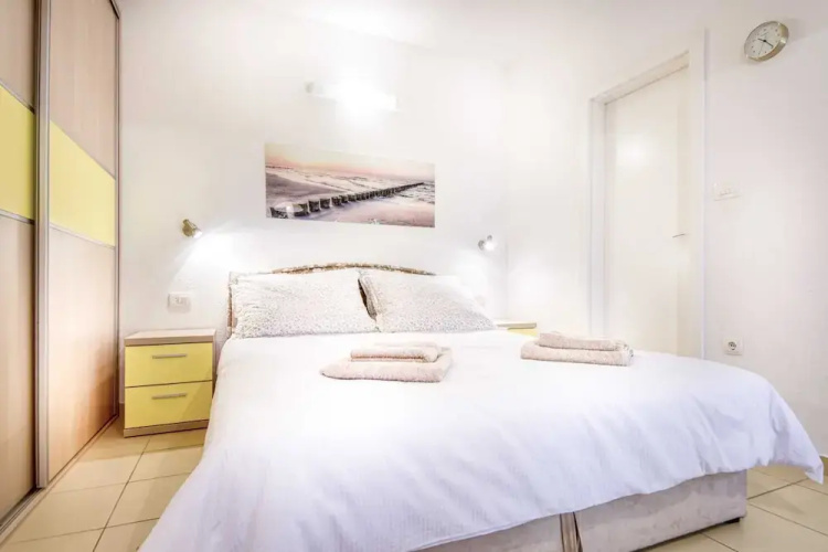 Apartments Gracin