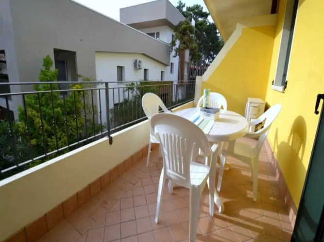 1 Bedroom Apartment with balcony and with garden view