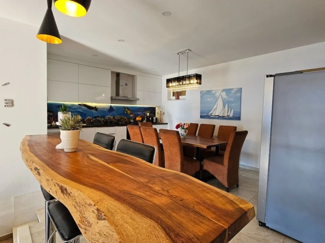 3 Bedrooms Cottage