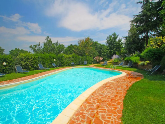 Borgo Monticelli 12877