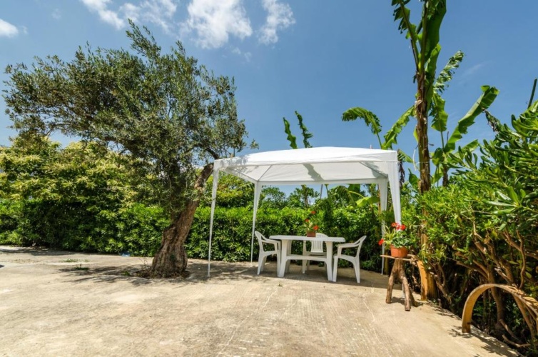 2 Bedrooms Cottage