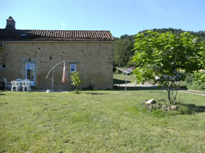 3 Bedrooms Cottage