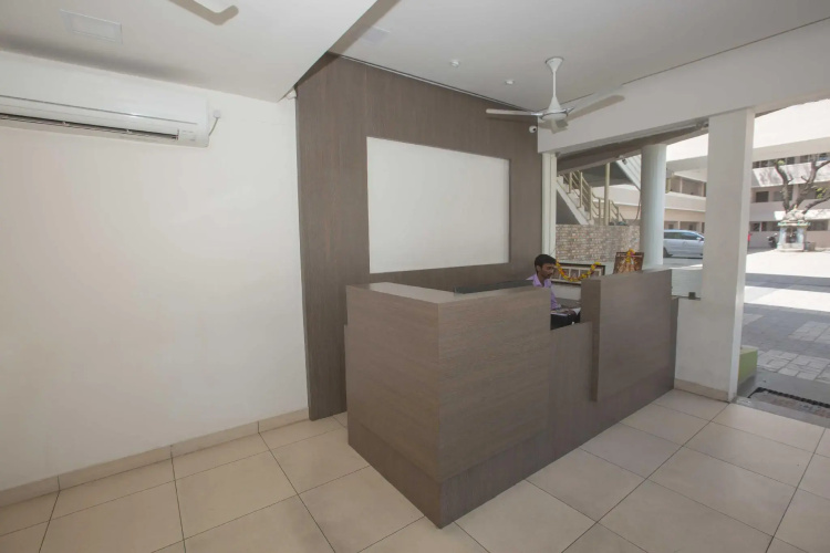 Hotel Sownthariyam