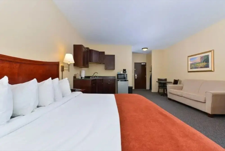 Blue Spruce Inn