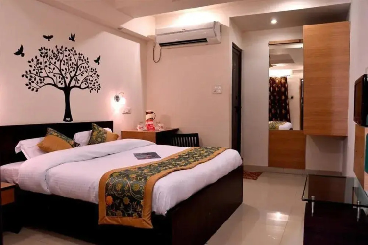 Hotel Meera Inn