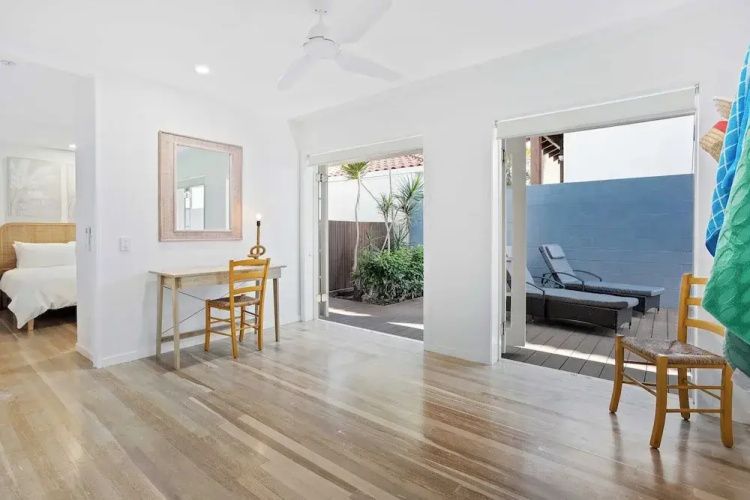 Albatross Beachfront 3 Bedroom Apartment