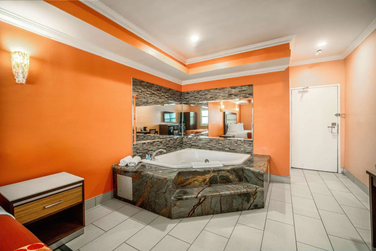 Rodeway Inn & Suites Pasadena