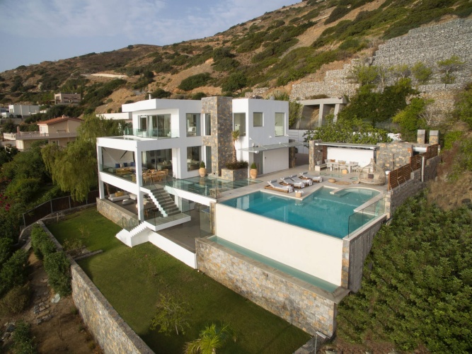 6 Bedrooms Villa with sea view