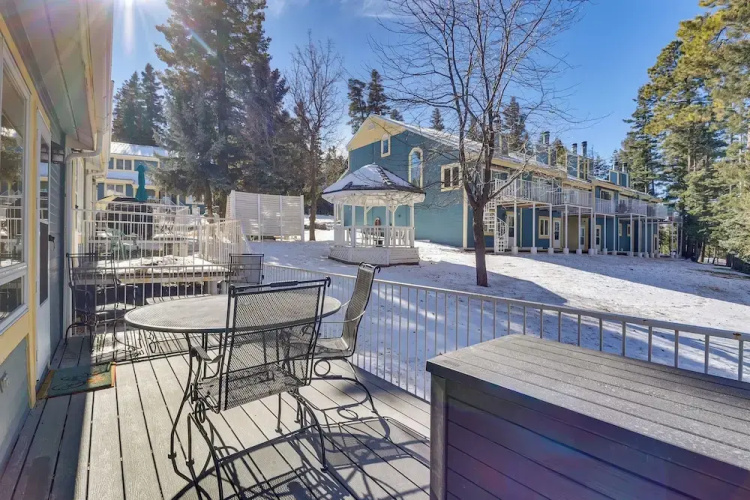 Cloudcroft Vacation Rental ~ 4 Mi to Skiing!