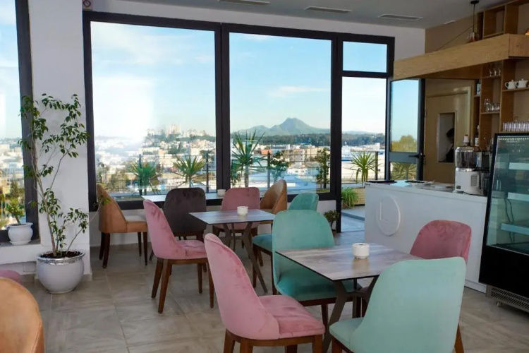 Lescure Business Hôtel and SPA