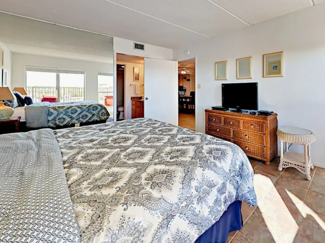 4400 Gulf Blvd Condo Unit 108