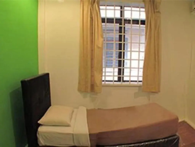 Green Hut Lodge