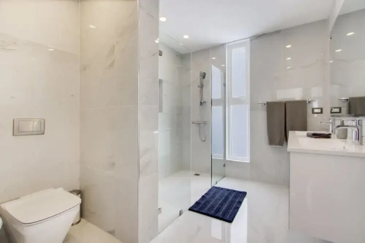 Ultra Modern Villa with Chef & Maid