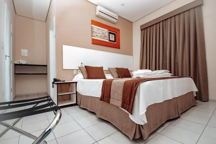 Plaza Dutra Hotel
