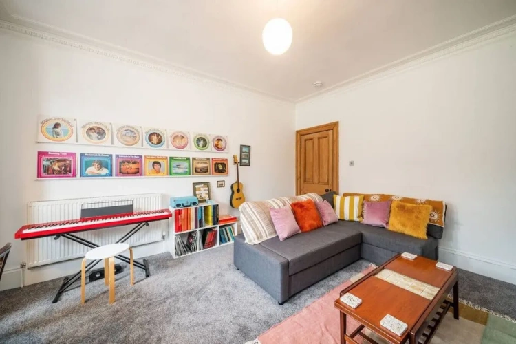 Quadruple Apartment