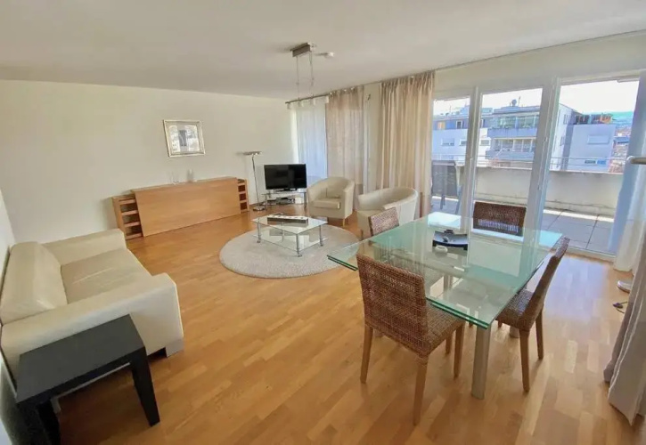 Modern, bright and spacious 3 bedrooms 2 bathrooms
